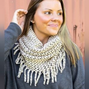 NWT Beige Chunky Cream Knit Cowl Infinity Scarf